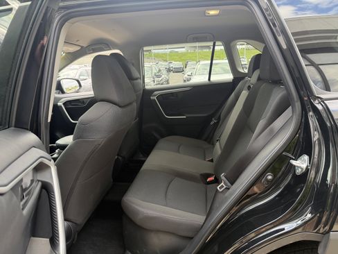 Used 2025 Toyota RAV4 LE AWD/4WD image 22