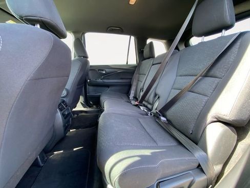 Used 2021 Honda Passport Sport image 13