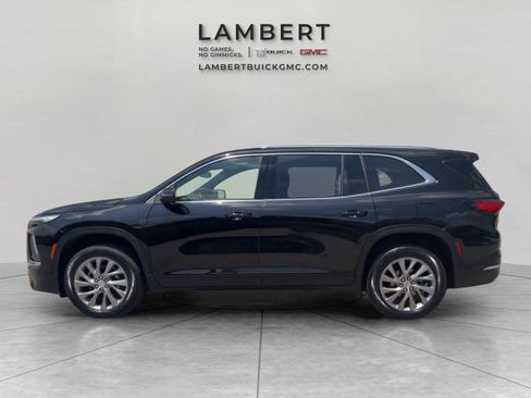 Used 2025 Buick Enclave Preferred AWD/4WD image 2