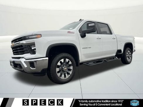 Certified 2024 Chevrolet Silverado 3500 LT image 1