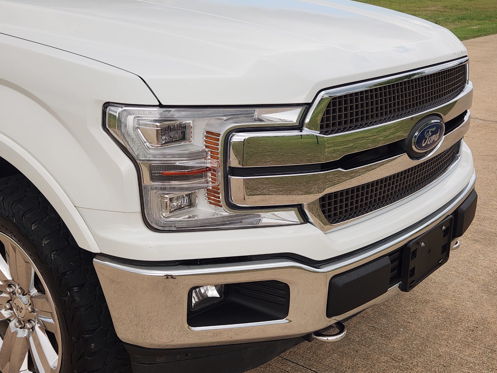 Used 2020 Ford F150 King Ranch w/ Equipment Group 601A Luxury AWD/4WD image 12