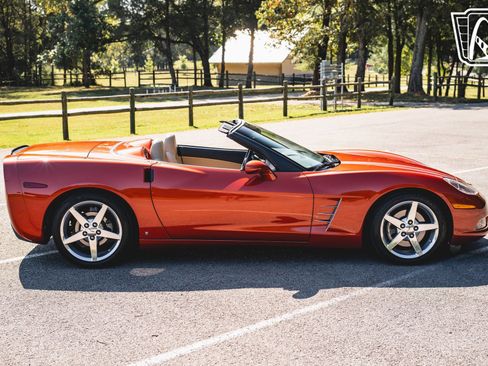 Used 2006 Chevrolet Corvette 3LT Convertible w/ Preferred Equipment Group image 37