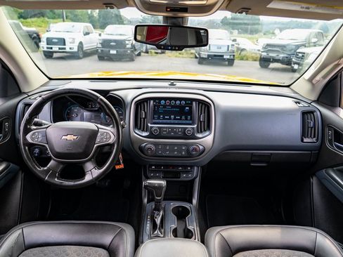 Used 2018 Chevrolet Colorado Z71 image 17