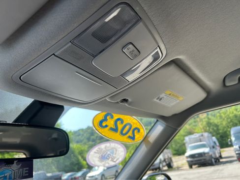 Used 2023 Kia Soul LX w/ LX Technology Package FWD image 20