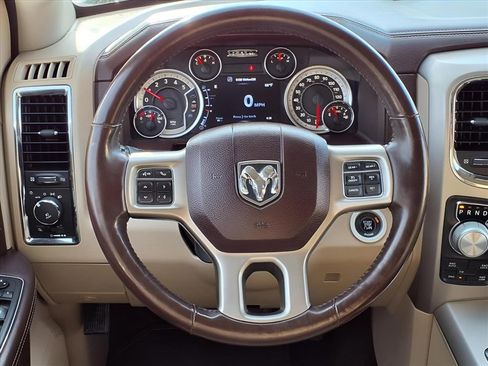 Used 2014 RAM 1500 Laramie w/ Convenience Group image 9