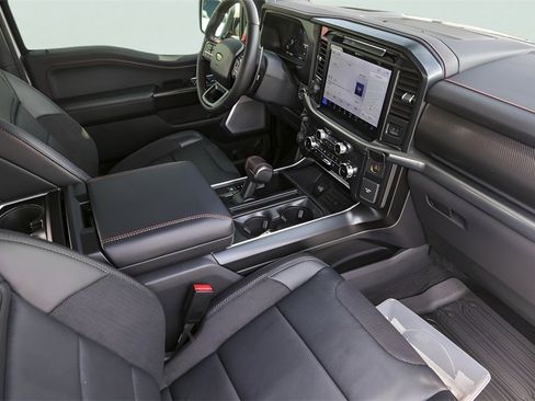 Used 2025 Ford F150 Raptor image 37