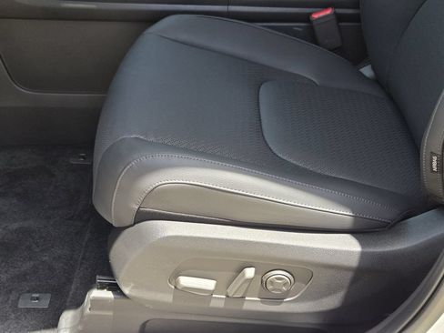 New 2026 Kia Carnival SX Prestige FWD image 19