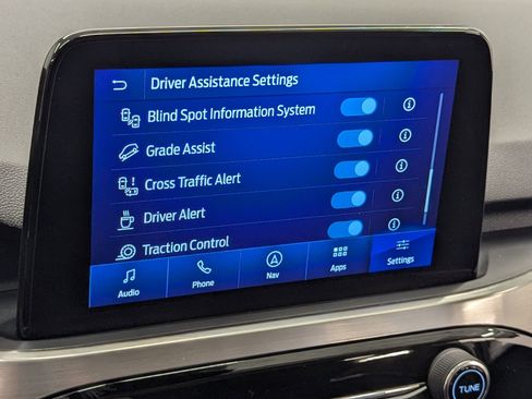 Used 2022 Ford Escape Titanium image 30