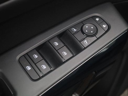 New 2026 Nissan Pathfinder SV AWD/4WD image 11