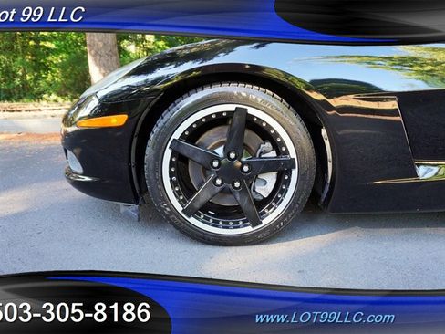 Used 2005 Chevrolet Corvette Coupe w/ Preferred Equipment Group RWD image 3