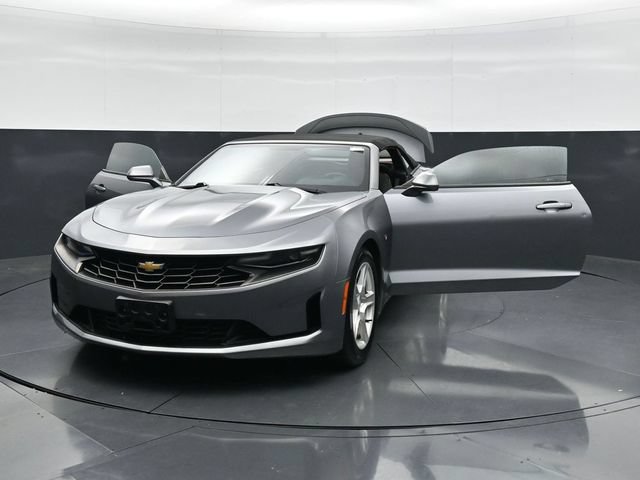 Used 2020 Chevrolet Camaro LT RWD image 43