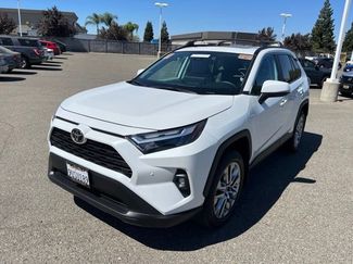 Used 2025 Toyota RAV4 XLE Premium w/ Weather Package AWD/4WD video 1
