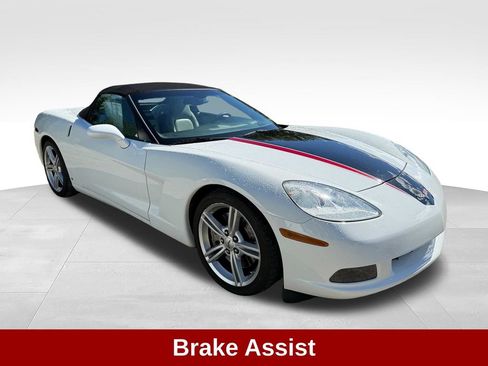 Used 2009 Chevrolet Corvette Convertible w/ Preferred Equipment Group RWD image 9