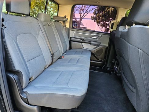 Used 2019 RAM 1500 Big Horn AWD/4WD image 26