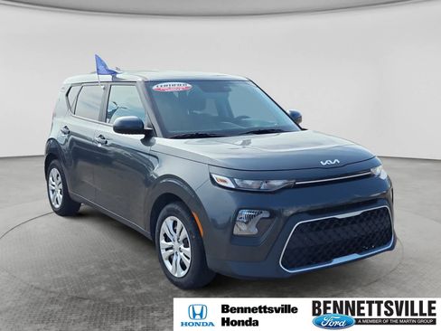 Used 2022 Kia Soul LX FWD image 3