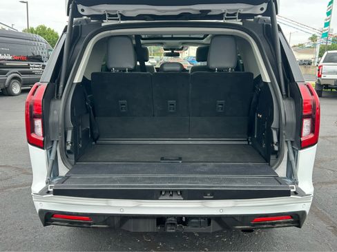 Used 2025 Ford Expedition Active AWD/4WD image 5