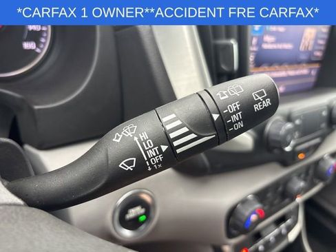 Used 2023 GMC Terrain SLT image 30