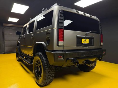 Used 2005 HUMMER H2 w/ Preferred Equipment Group AWD/4WD image 4