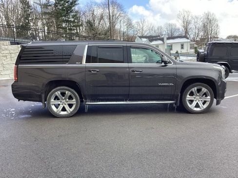 Used 2016 GMC Yukon XL SLT w/ Open Road Package image 8