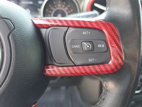Used 2021 Jeep Gladiator Sport AWD/4WD image 32