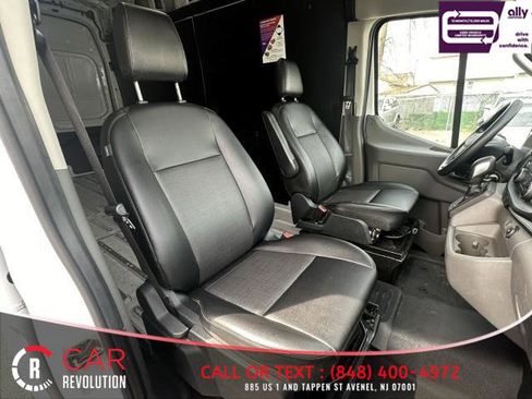 Used 2022 Ford Transit 250 148 High Roof AWD image 43