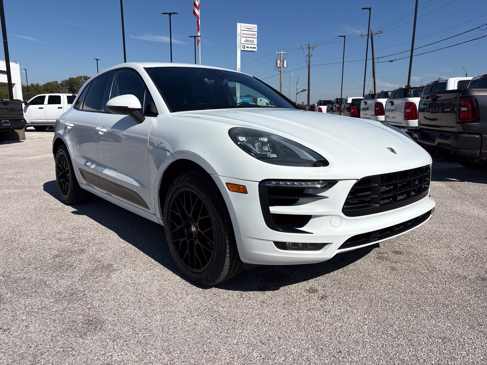 Used 2018 Porsche Macan GTS AWD/4WD image 8