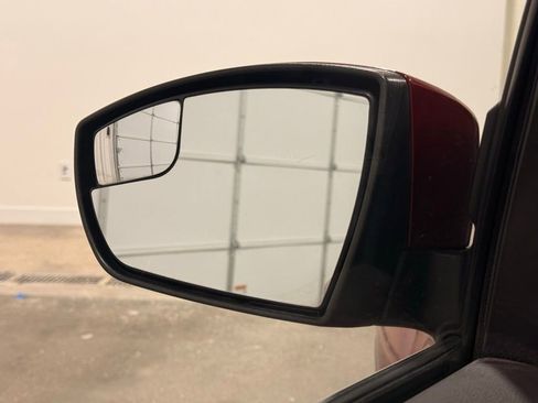 Used 2016 Ford Escape SE FWD image 12