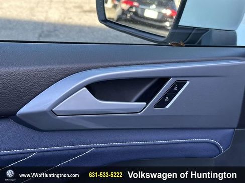 Certified 2025 Volkswagen Taos SEL w/ Taos Adventure Package (SXB) image 14