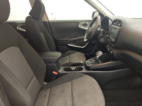Used 2020 Kia Soul LX FWD image 21