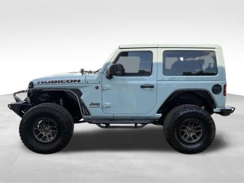 Used 2023 Jeep Wrangler Rubicon w/ Steel Bumper Group AWD/4WD image 12