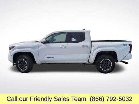 New 2026 Toyota Tacoma TRD Sport w/ TRD Sport Upgrade Package AWD/4WD image 2