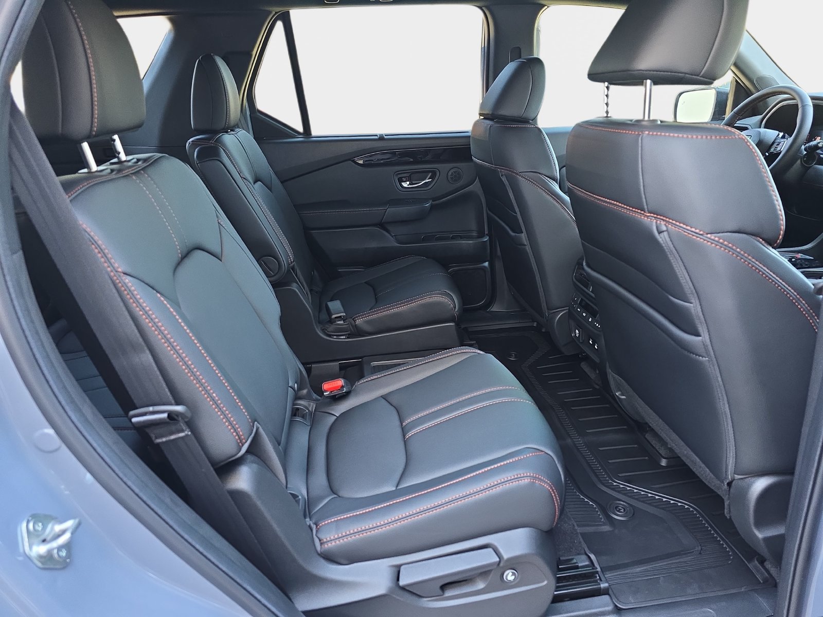 New 2026 Honda Pilot TrailSport image 11