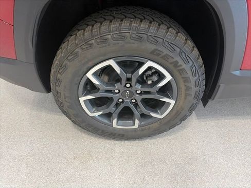 New 2027 Chevrolet Equinox ACTIV w/ Safety and Technology Package AWD/4WD image 7