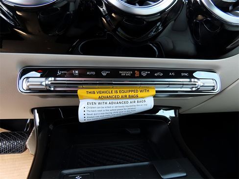 New 2025 Mercedes-Benz CLA 250 4MATIC image 49