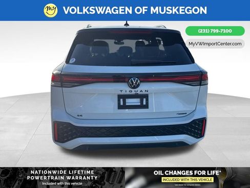 New 2026 Volkswagen Tiguan SE R-Line image 6