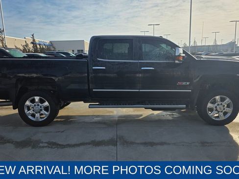 Used 2018 Chevrolet Silverado 2500 LTZ w/ Duramax Plus Package image 6