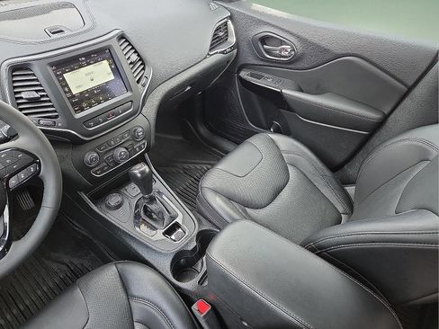 Used 2023 Jeep Cherokee Altitude Lux w/ Mopar Interior Package AWD/4WD image 12