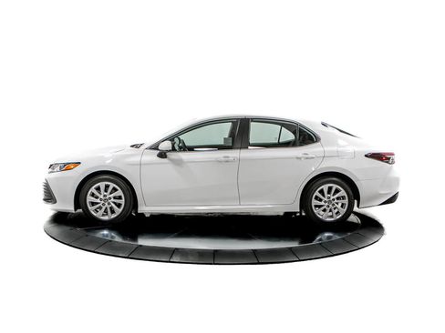 Used 2023 Toyota Camry LE w/ Protection Package (Q2) (TMS) FWD image 2