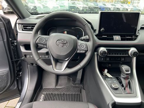 New 2025 Toyota RAV4 SE image 12