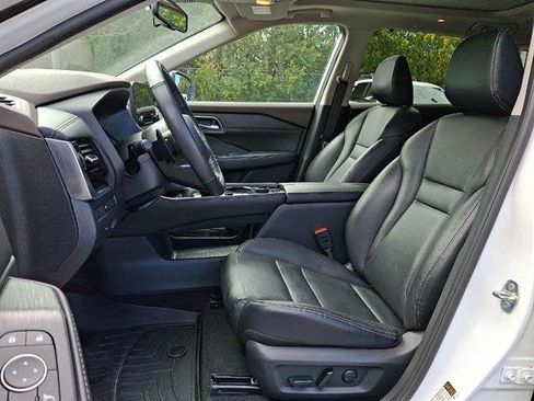 Certified 2021 Nissan Rogue SL w/ Premium Package AWD/4WD image 14