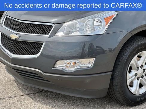 Used 2010 Chevrolet Traverse LS FWD image 10