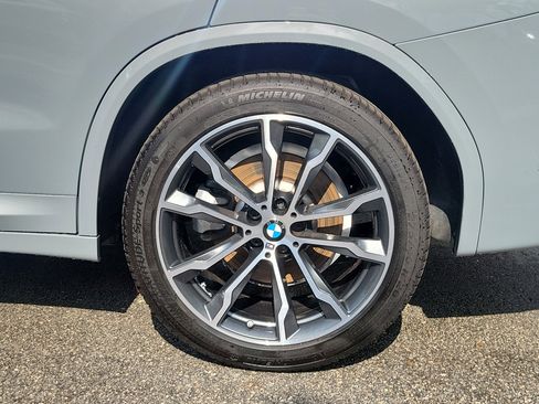 Used 2023 BMW X3 sDrive30i w/ M Sport Package RWD image 9