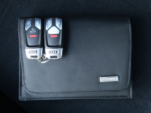 Used 2019 Audi Q5 2.0T Premium Plus w/ Premium Plus Package image 31