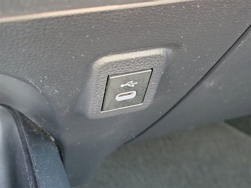 Used 2024 Toyota Corolla LE image 27