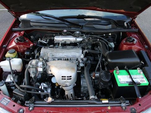 Used 1998 Toyota Camry LE image 17