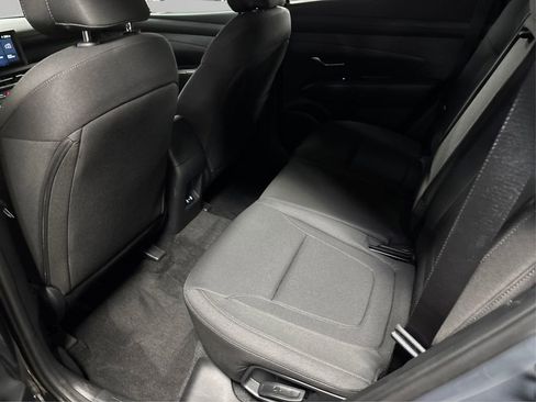 Certified 2025 Hyundai Tucson SE AWD/4WD image 10