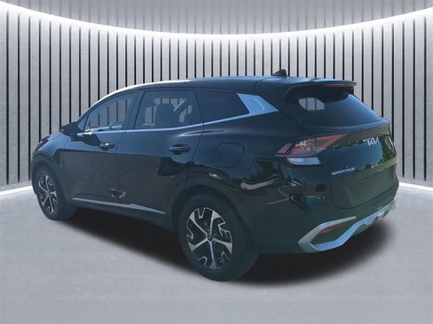 Used 2025 Kia Sportage EX image 7