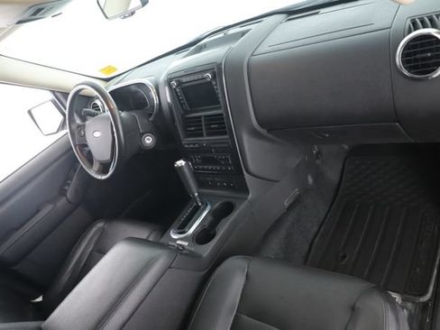 Used 2010 Ford Explorer Sport Trac Limited AWD/4WD image 29