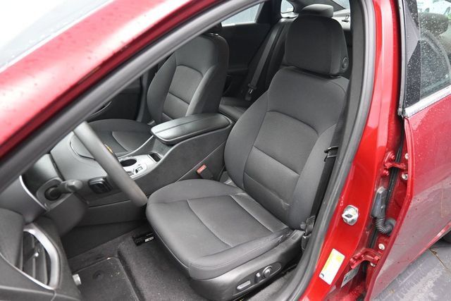 Used 2022 Chevrolet Malibu LT FWD image 18