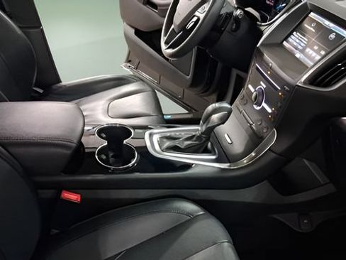 Used 2015 Ford Edge Titanium w/ Equipment Group 301A FWD image 22